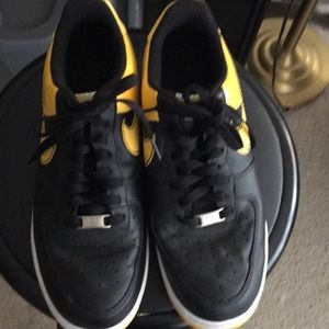 Nike Air Force 1 Men's Low Top Shoes AF-1 '82,